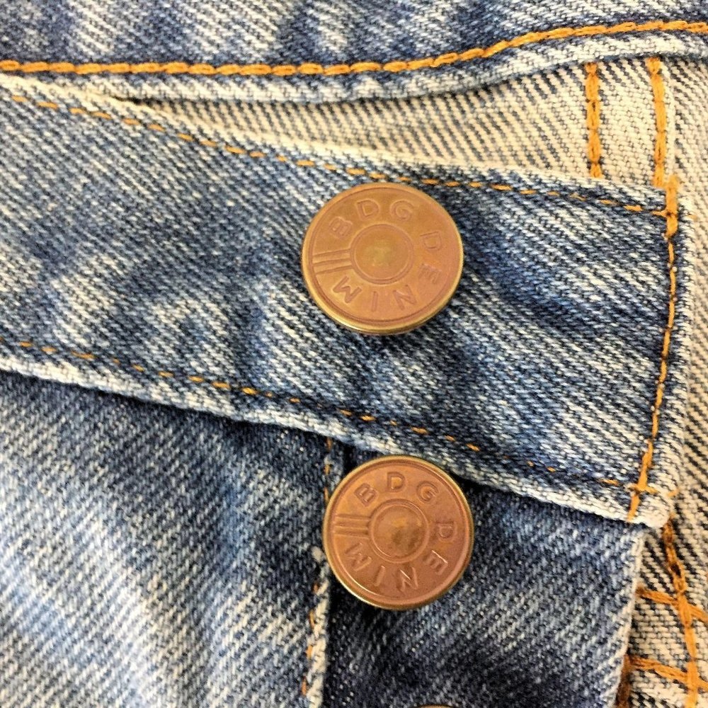 BDG Urban Outfitters Rolled Hem Womens Mom Shorts Frayed Hems Size 26 - Picture 4 of 6